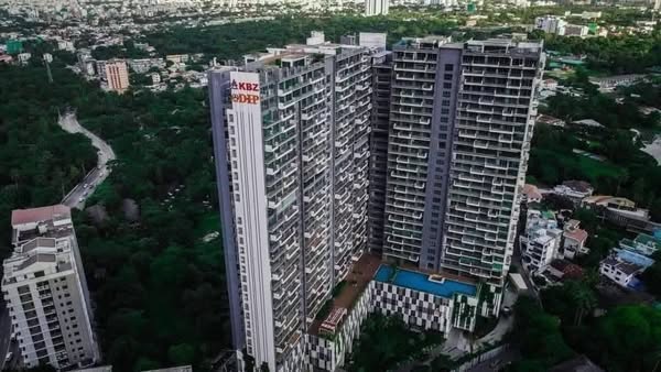 Diamond Inya Palace Condominium